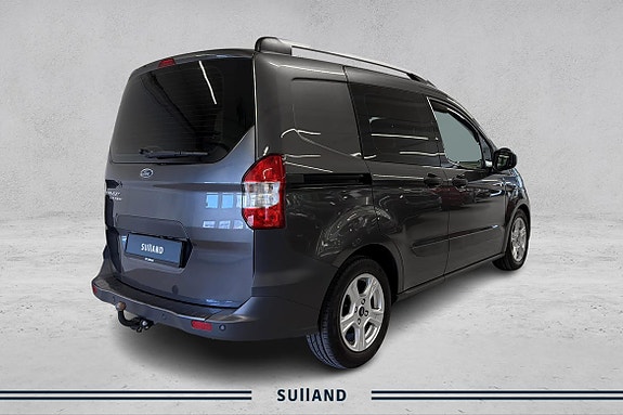 Ford Transit Courier 5 of 5