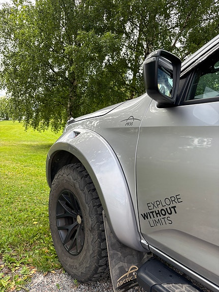 Isuzu D-max 12 of 30