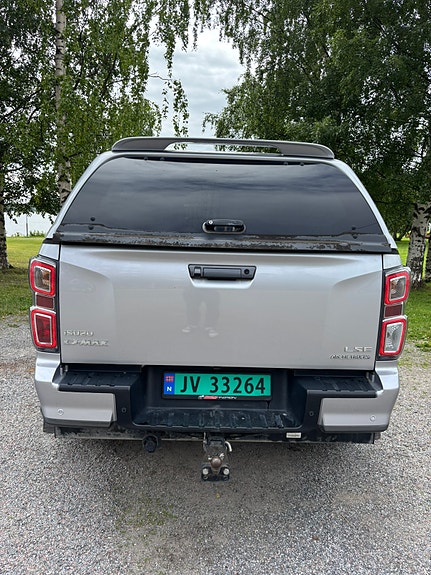 Isuzu D-max 9 of 30