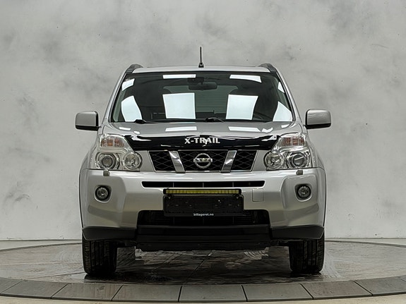 Nissan X-Trail 3 of 5