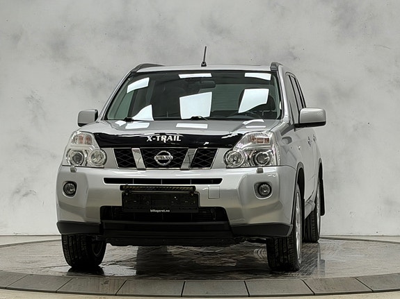 Nissan X-Trail 2 of 5