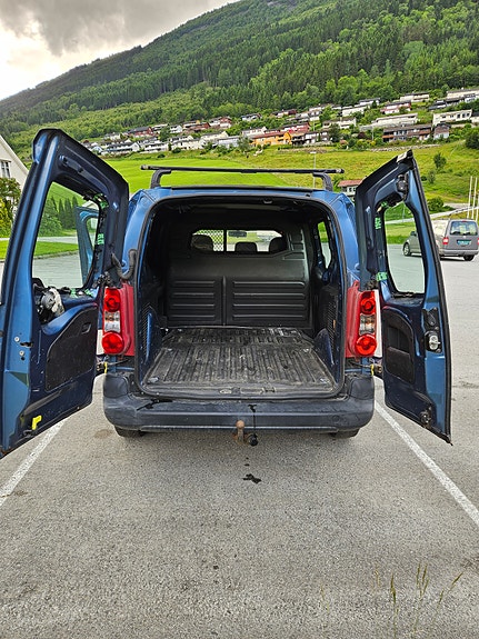 Peugeot Partner 4 of 5