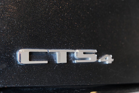 Cadillac CTS 5 of 5