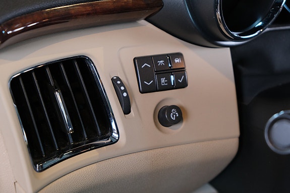 Cadillac CTS 23 of 30