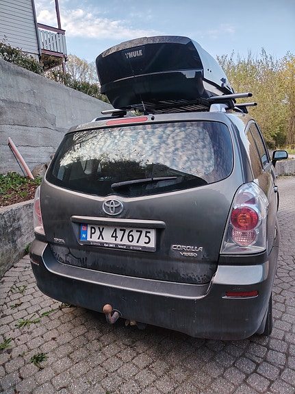 Toyota Corolla Verso 4 of 5