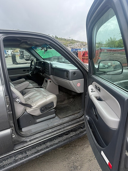 Chevrolet Tahoe 9 of 9