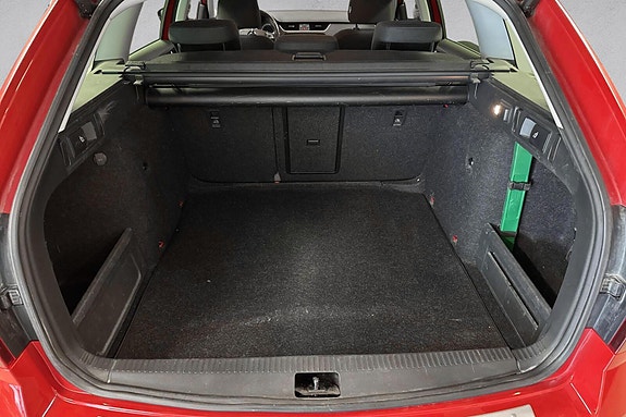Skoda Octavia Scout 18 of 28