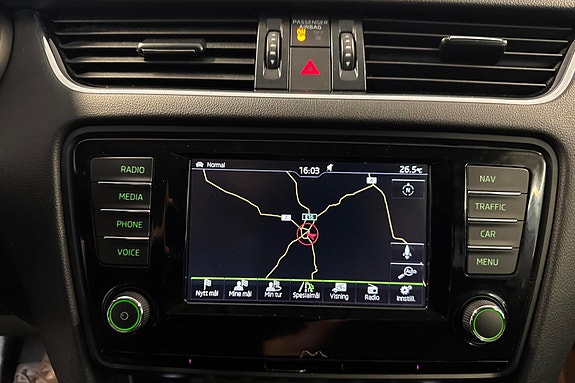 Skoda Octavia Scout 21 of 24