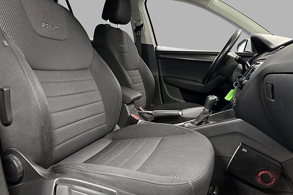 Skoda Octavia Scout 15 of 24