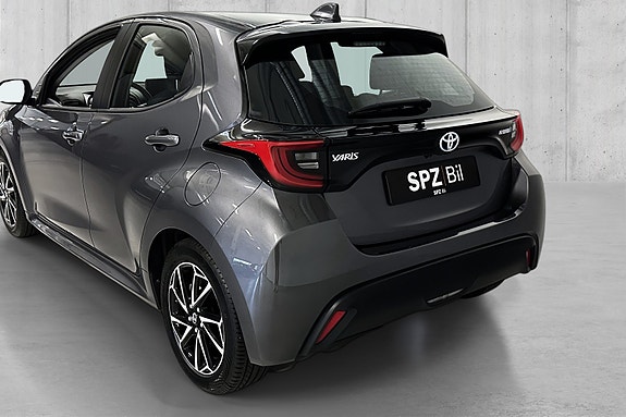 Toyota Yaris 5 of 5