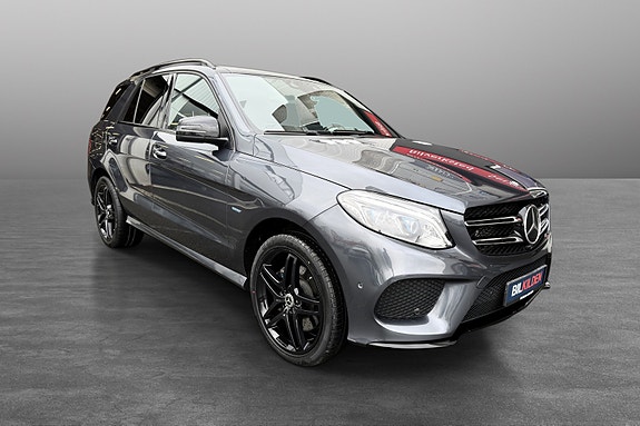 Mercedes-Benz GLE500 e 4 of 5