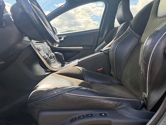 Volvo V60 12 of 21