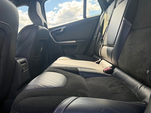 Volvo V60 10 of 21