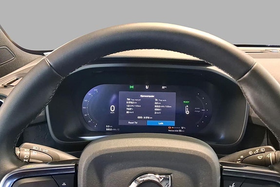 Volvo EX40 14 of 24