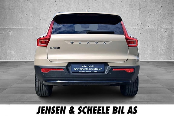 Volvo EX40 6 of 24