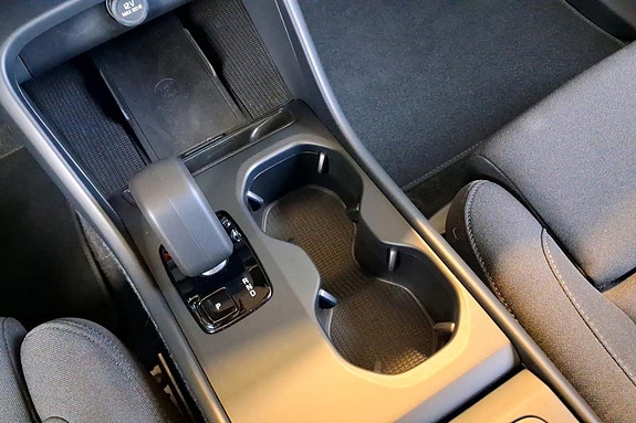Volvo EX40 20 of 24