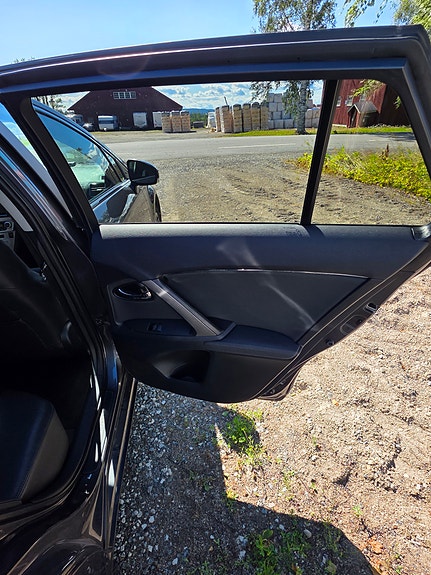 Toyota Avensis 9 of 30