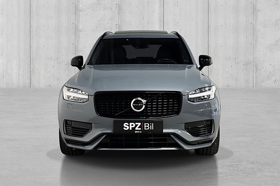 Volvo XC90 3 of 5