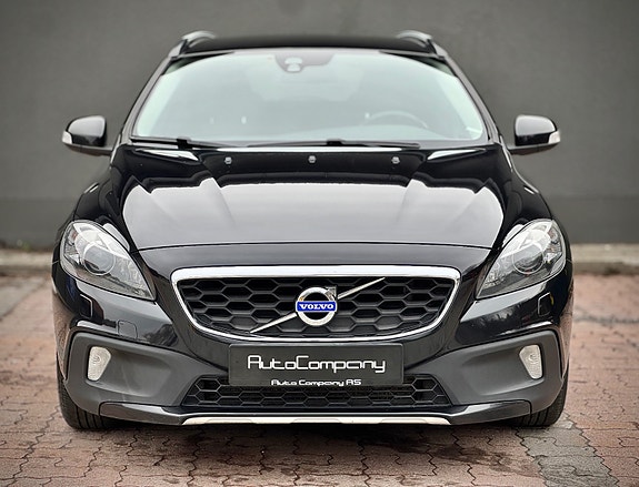 Volvo V40 Cross Country 3 of 30