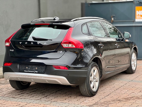 Volvo V40 Cross Country 11 of 30