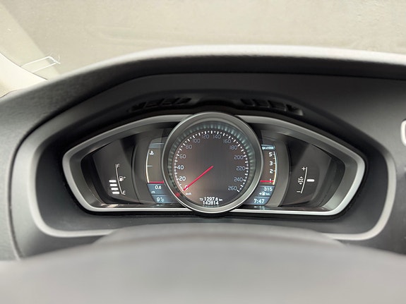 Volvo V40 Cross Country 25 of 30