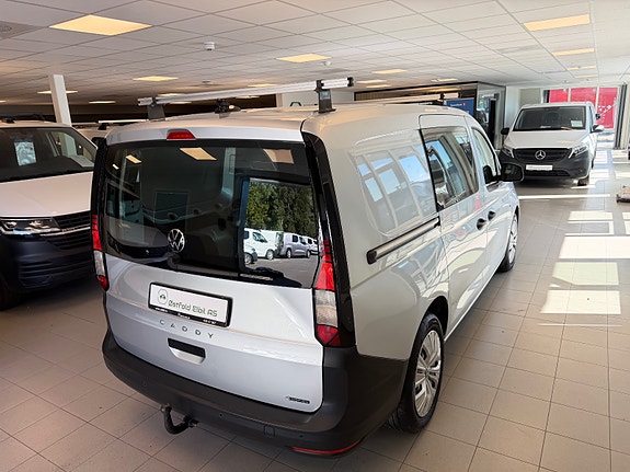 Volkswagen Caddy Maxi 28 of 30