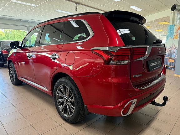 Mitsubishi Outlander 4 of 5