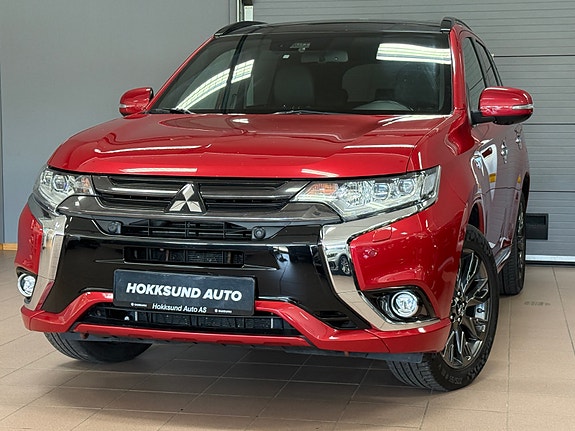 Mitsubishi Outlander 2 of 5