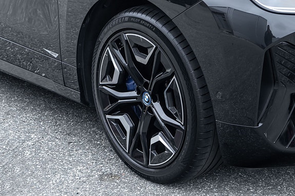 BMW iX 3 of 5