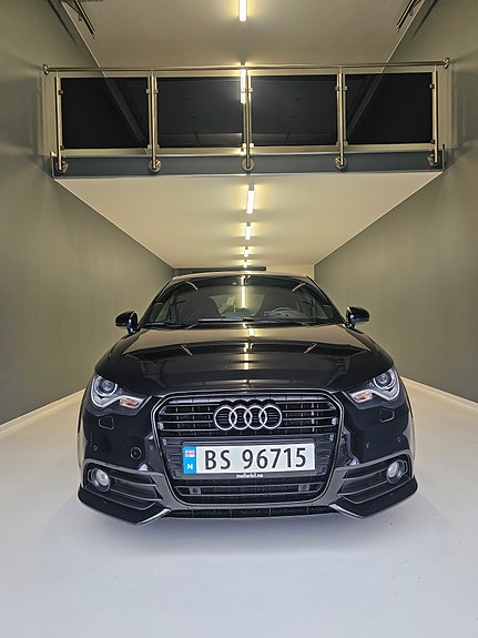 Audi A1 3 of 25
