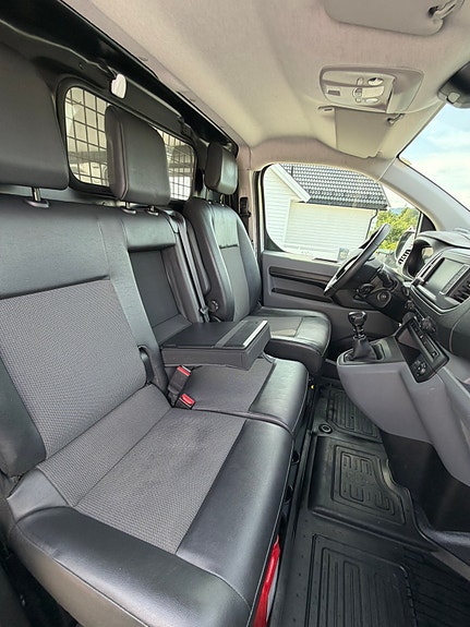 Toyota Proace 10 of 30