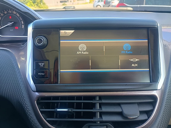 Peugeot 2008 29 of 30