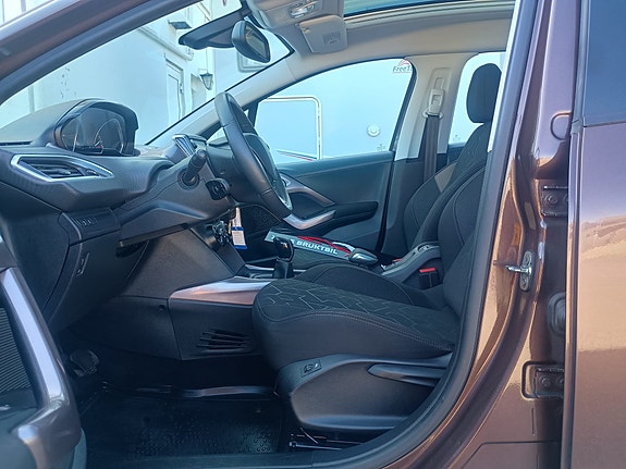 Peugeot 2008 11 of 30