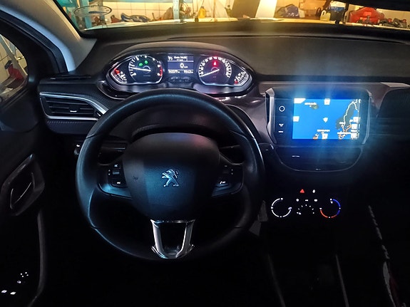 Peugeot 2008 21 of 30