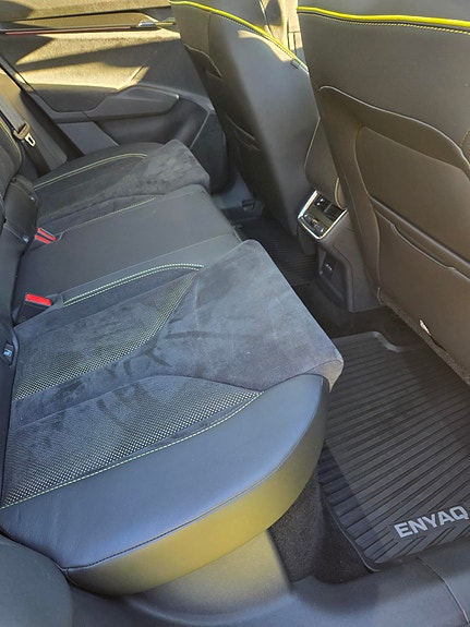 Skoda Enyaq RS 12 of 17