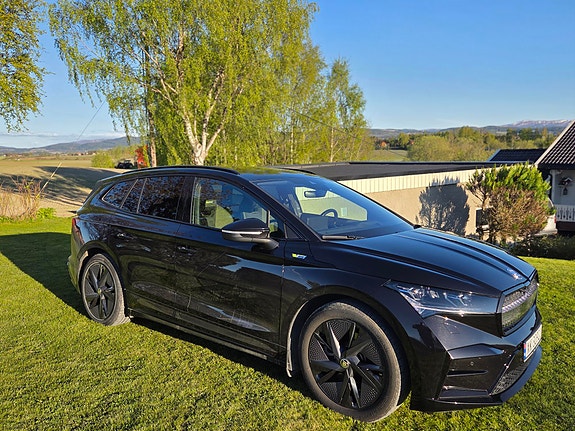 Skoda Enyaq RS 8 of 17