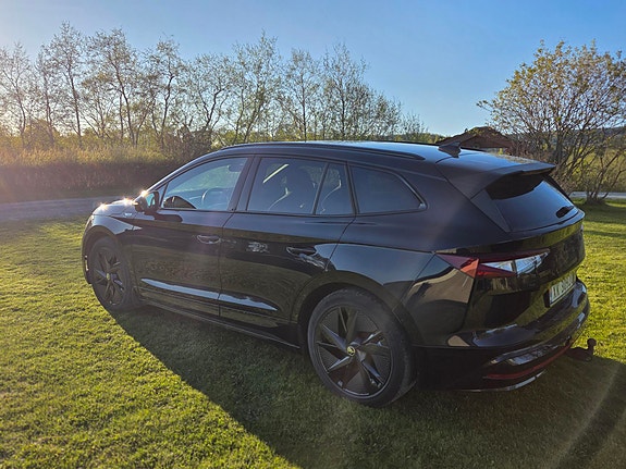 Skoda Enyaq RS 5 of 17