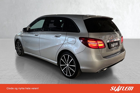 Mercedes-Benz B180 3 of 30