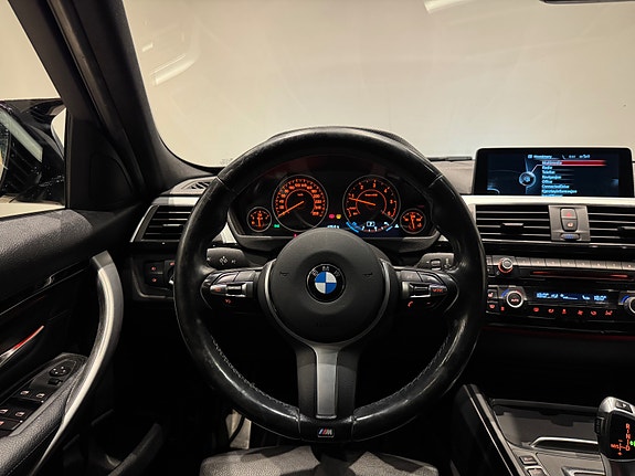 BMW 22 of 30
