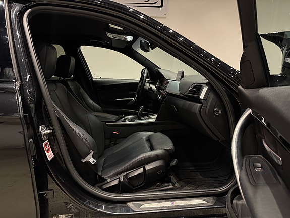 BMW 16 of 30