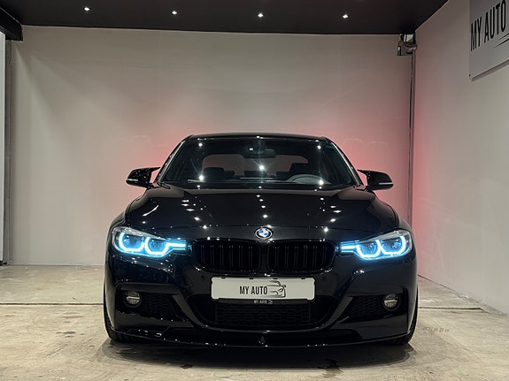 BMW 3 of 30