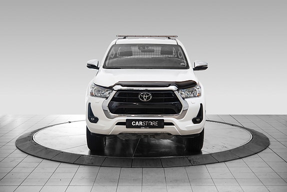 Toyota HiLux 5 of 5