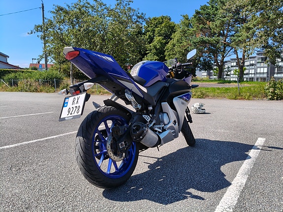 Yamaha YZF-R 125 4 of 10