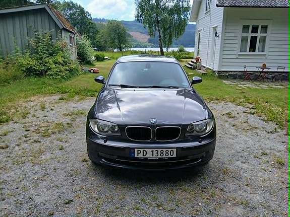 BMW 120i 5 of 5
