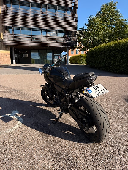Yamaha MT-07 6 of 10