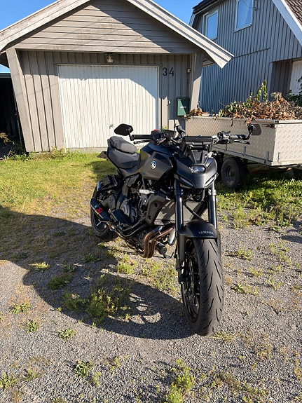 Yamaha MT-07 3 of 10