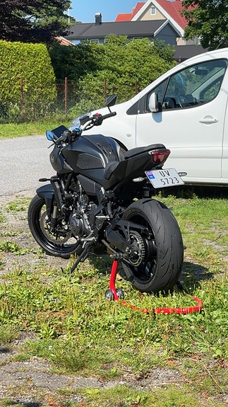 Yamaha MT-07 2 of 10