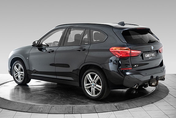 BMW X1 3 of 5