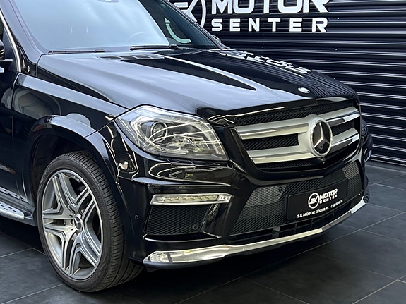 Mercedes-Benz GL350 3 of 5