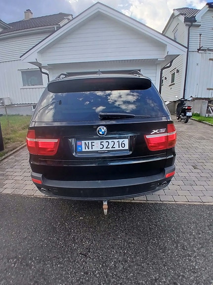 BMW X5 4 of 7